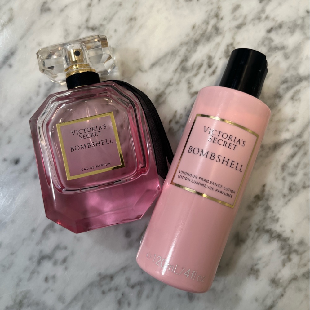 SOLD✨Victoria’s Secret BOMBSHELL SET✨